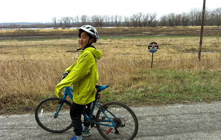 Sky bikes across Missouri