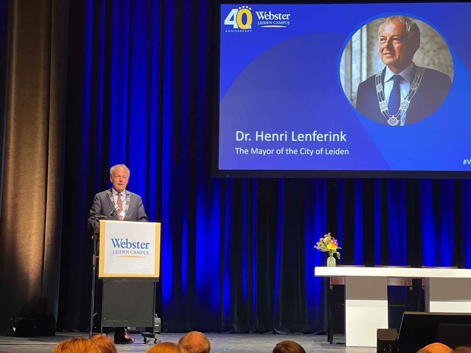 The mayor of the city of Leiden, Henri Lenferink, gives a welcome address to begin the celebration commemorating the 40th anniversary of Webster Leiden’s campus.