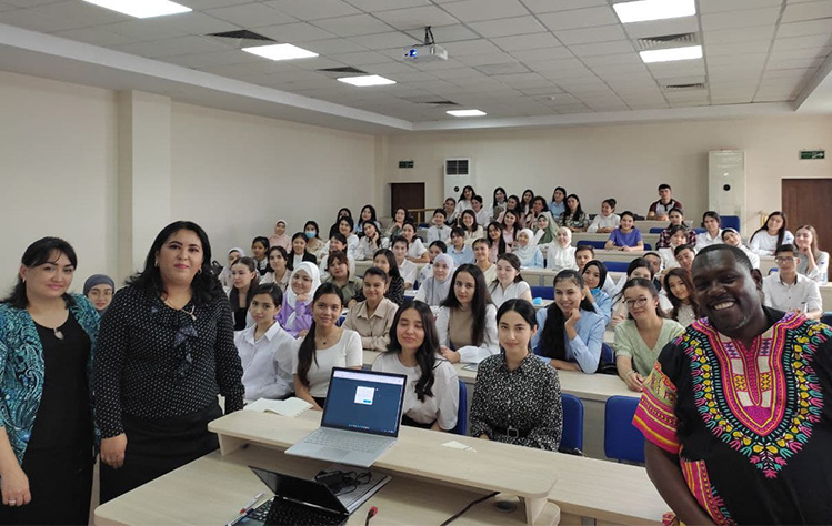 Rodney presents in Tashkent