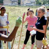 Webster Professor Works with Area Sixth-Graders on National Bee Study