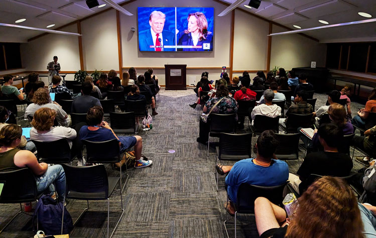 Webster students watch the presidential debate