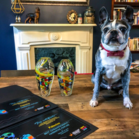 Ingebar and Palacios The dog Ingebar celebrates awards for "Palacios"