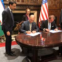 Signing ceremony with Uzbekistan Signing ceremony with Uzbekistan