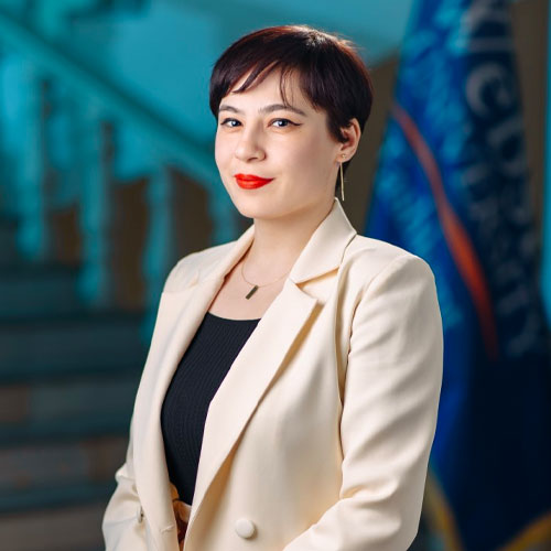 Kamola Shukurova