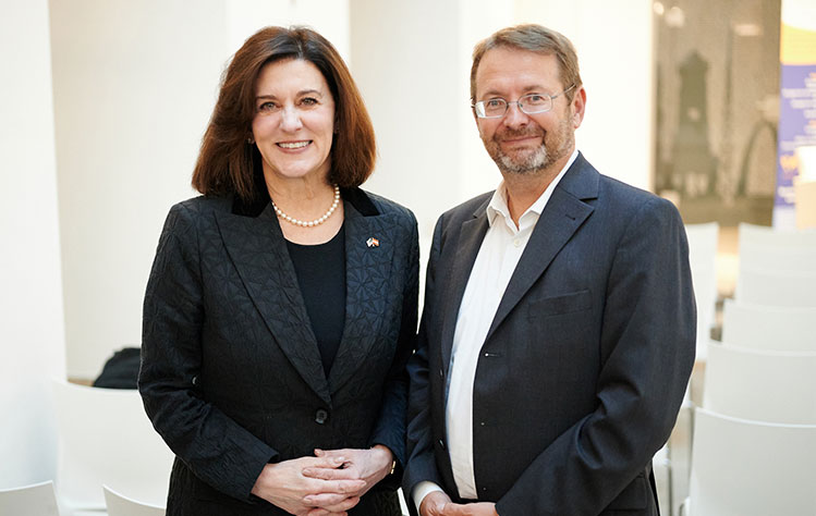 United States Ambassador to Austria Victoria Reggie Kennedy and WVPU Rector Johannes Pollak.