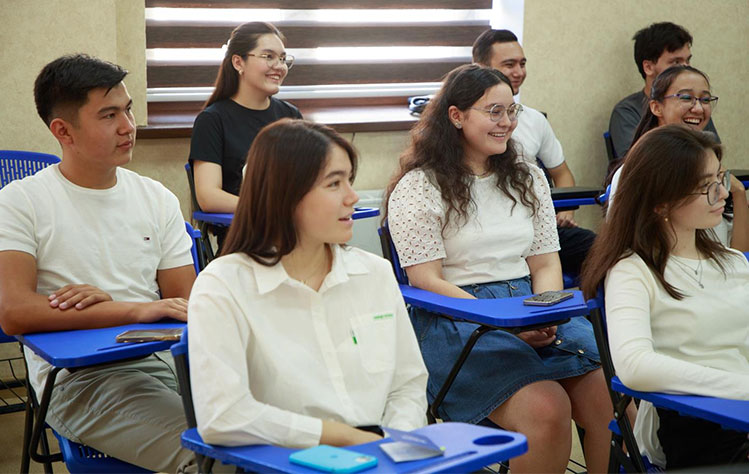 Webster University Tashkent students in class.