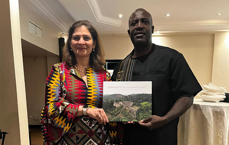 Sheetal Shah (on left) at the seventh Slavery Past, Present and Future conference, Ghana.