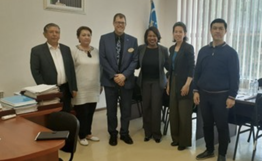 Deans Hulsizer and Cummings with National University of Uzbekistan leaders