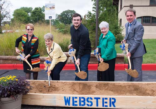 Interdisciplinary Science Building Webster donor Jinny Browning (second from right) at the groundbreaking for the Interdisciplinary Science Building (ISB), which will triple the number of science labs on campus and support greater academic collaboration.